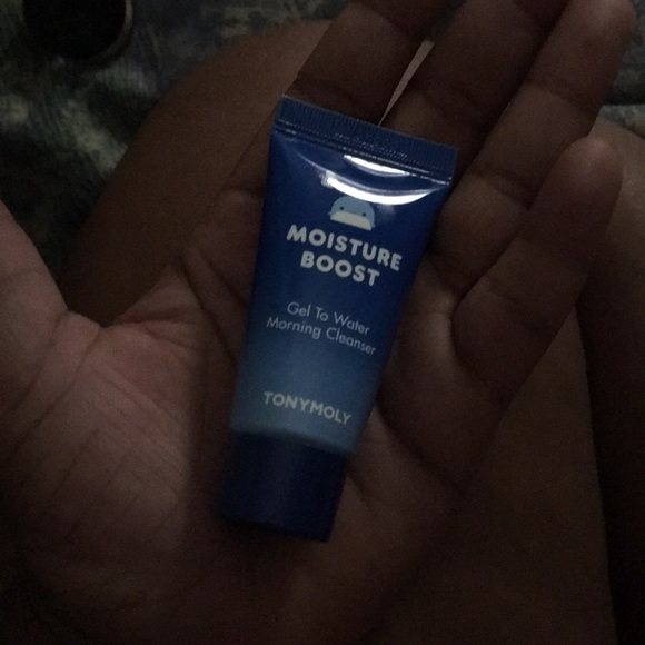 Moisturizer - Picture 3 of 3